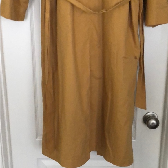 Neiman Marcus Exclusive Vintage Trench Coat - Picture 5 of 6